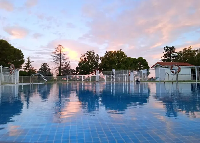 Albergue Zaragoza Camping