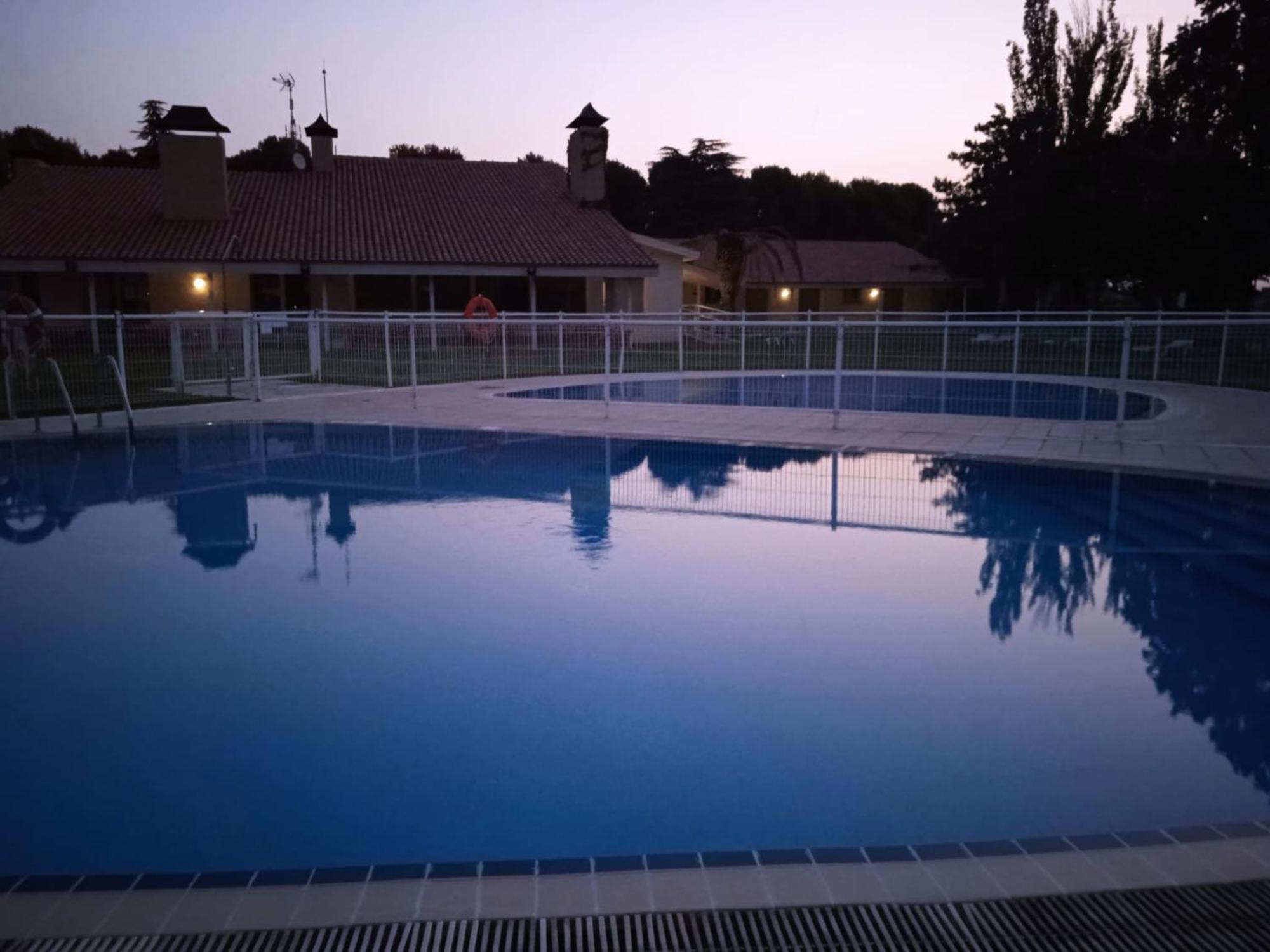 Albergue Zaragoza Camping Hostel Zaragoza