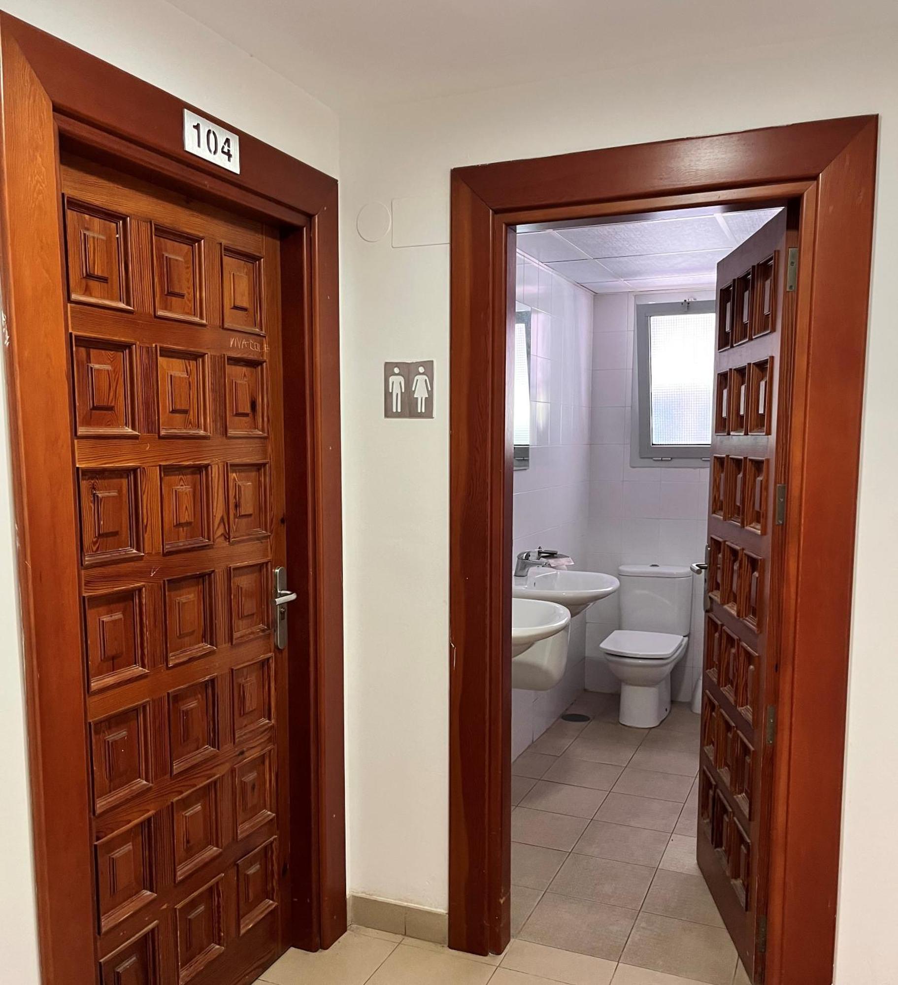 Albergue Zaragoza Camping Hostel